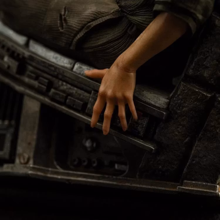 Alien 3 Ellen Ripley and Dog Alien 1/10 Art Scale Statue