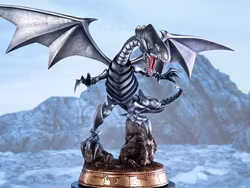 Yu-Gi-Oh! Blue-Eyes White Dragon (Silver Variant) Statue