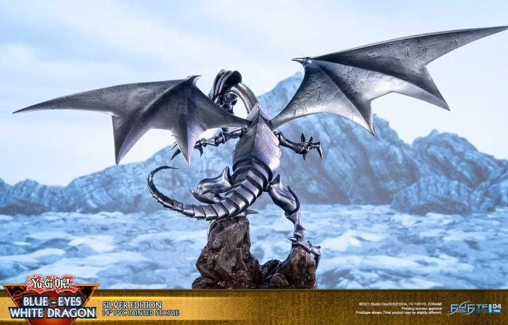 Yu-Gi-Oh! Blue-Eyes White Dragon (Silver Variant) Statue