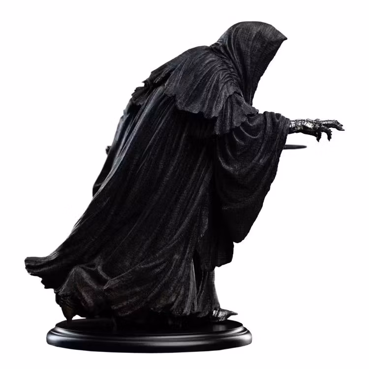 The Lord of the Rings Ringwraith at the Prancing Pony Limited Edition Statue