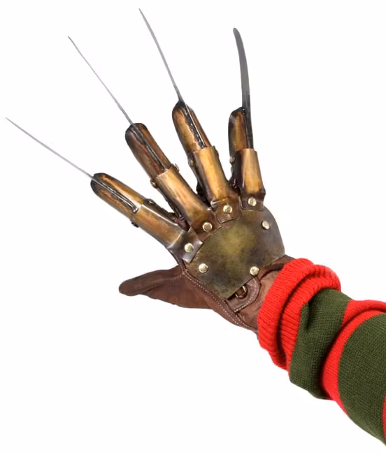 A Nightmare on Elm Street 3: Dream Warriors Freddy Krueger Glove Prop Replica