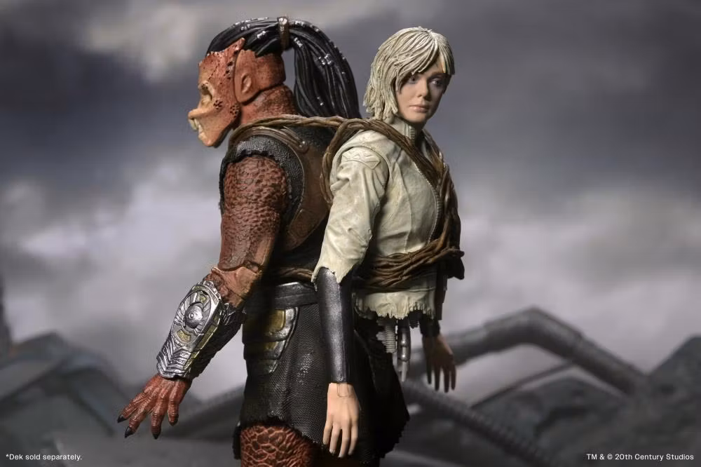 Predator: Badlands Ultimate Thia & Bud Action Figure Set