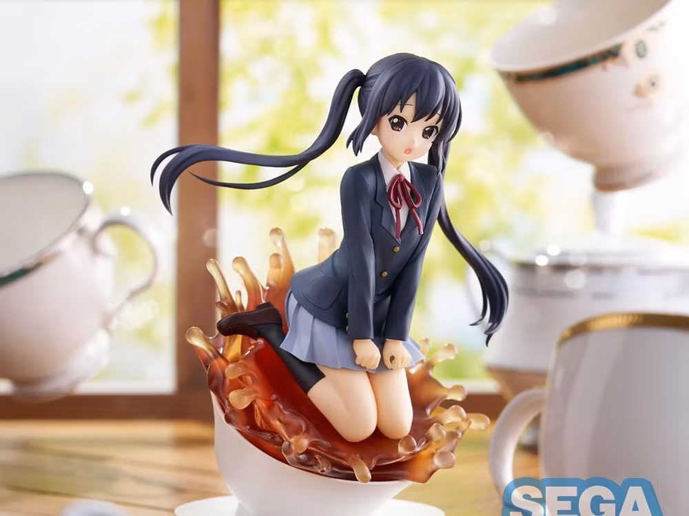 K-On! Luminasta Azusa Nakano Figure