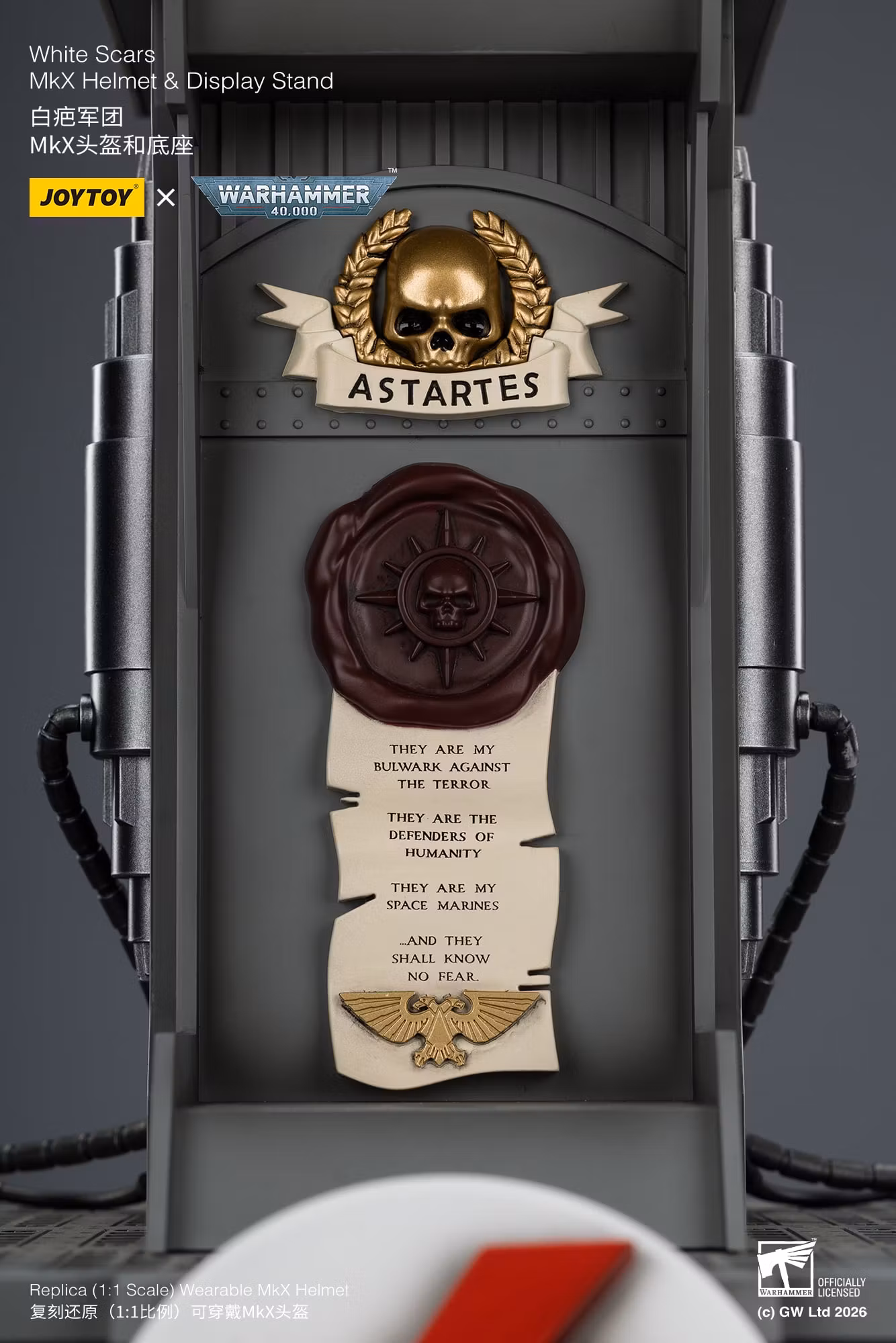 Warhammer 40,000 White Scars Mk X 1/1 Scale Helmet Replica with Display Stand