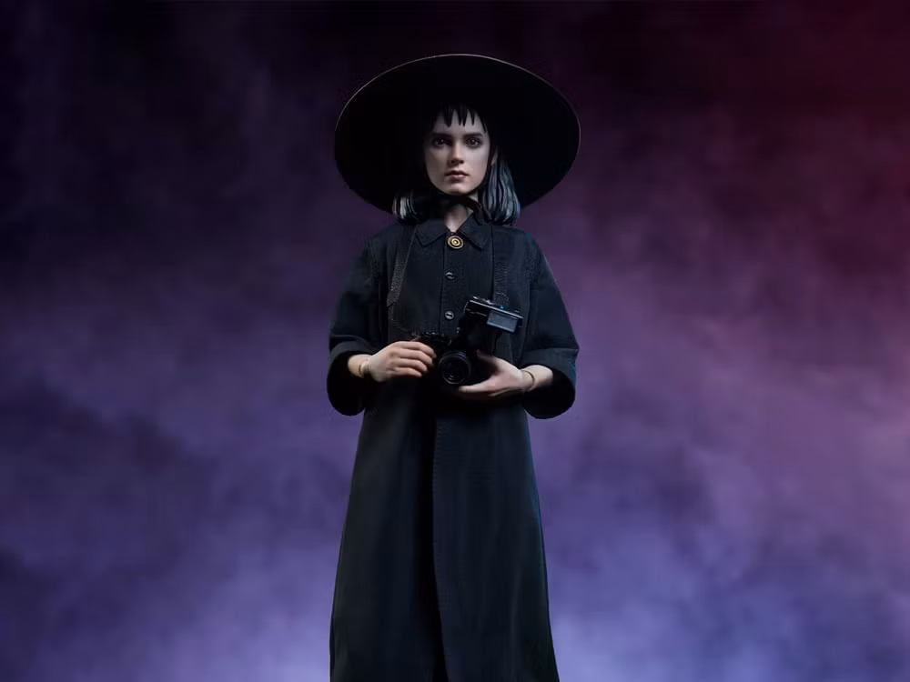 Beetlejuice (1988) Lydia Deetz 1/6 Scale Figure