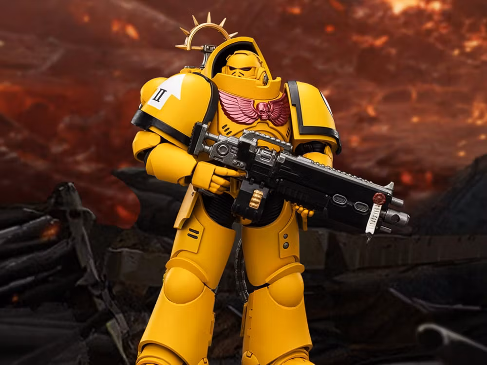 Warhammer 40,000: Space Marine 2 Imperial Fists Heavy Intercessor with Heavy Bolt Rifle and Bolt Pistol (Game Edition) 1/18 Scale Action Figure
