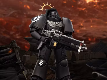 Warhammer 40,000: Space Marine 2 Iron Hands Heavy Intercessor with Heavy Bolt Rifle and Bolt Pistol (Game Edition) 1/18 Scale Action Figure