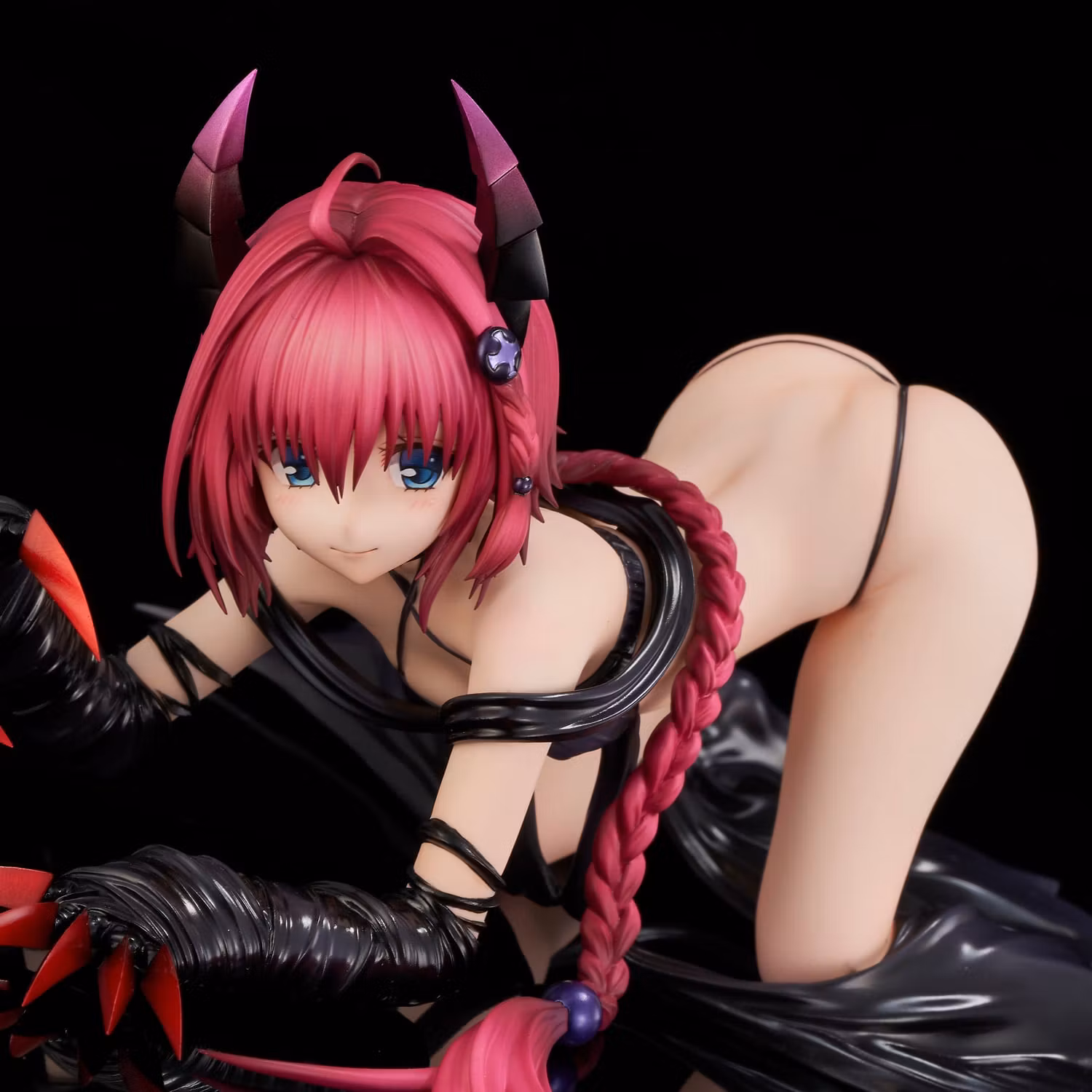 To Love-Ru Darkness Mea Kurosaki (Renewal Package Darkness Ver.) 1/6 Scale Figure