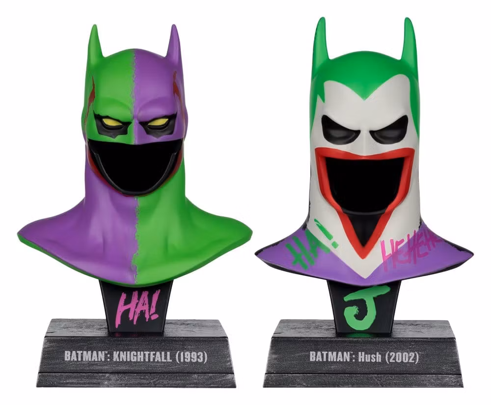 Batman DC Direct Mini Replica 1/3 2-pack Batman Cowls Hush & Knightfall (Jokerized) (Gold Label)