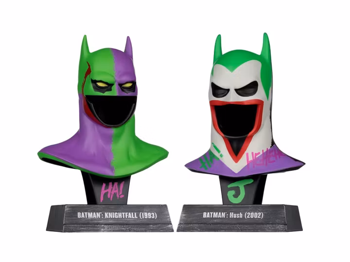 Batman DC Direct Mini Replica 1/3 2-pack Batman Cowls Hush & Knightfall (Jokerized) (Gold Label)