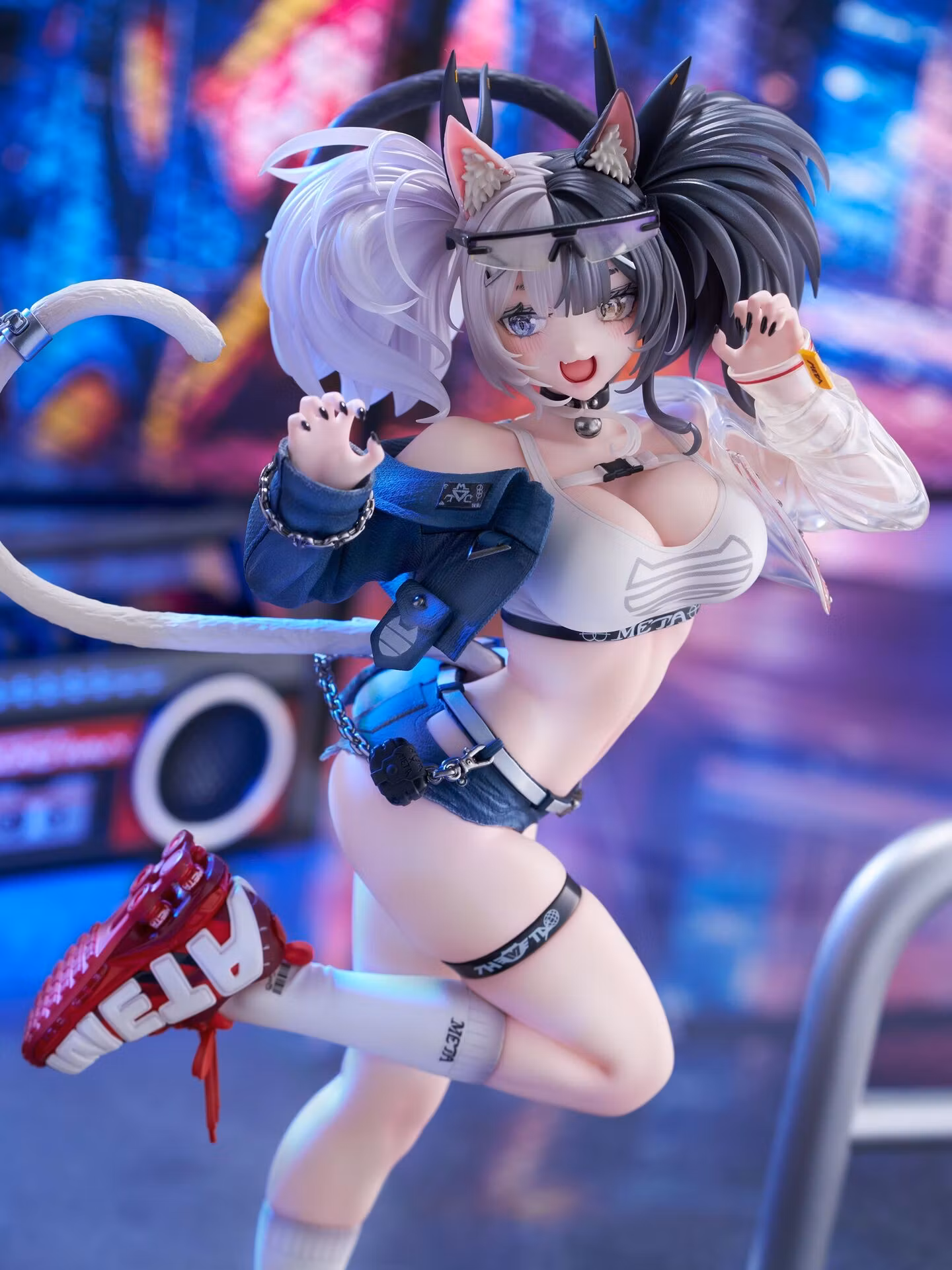 Neko Metal Illustration Melterna Girl: Metako 1/7 Scale Figure