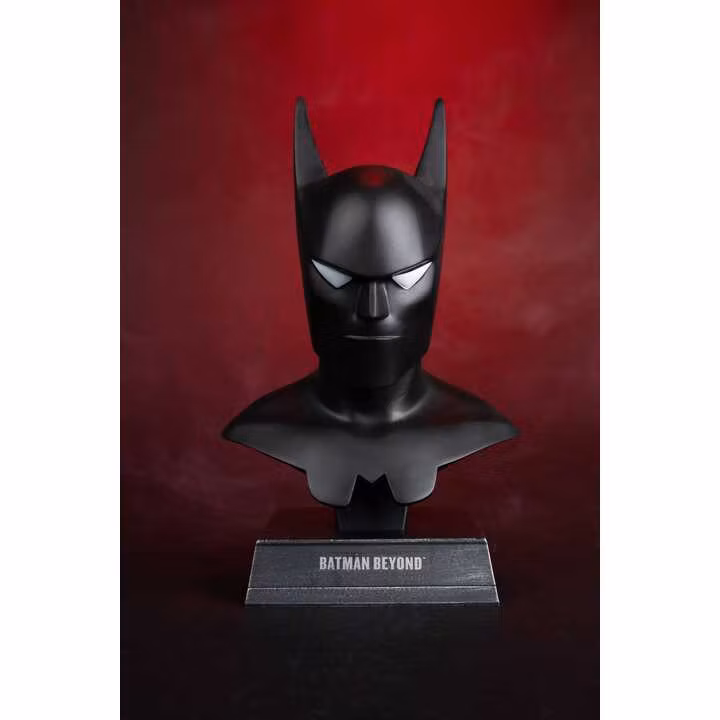 DC Direct Prop Replica 1/3 Batman Cowl (Batman Beyond Animated)
