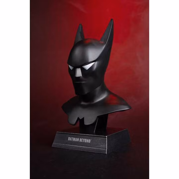 DC Direct Prop Replica 1/3 Batman Cowl (Batman Beyond Animated)