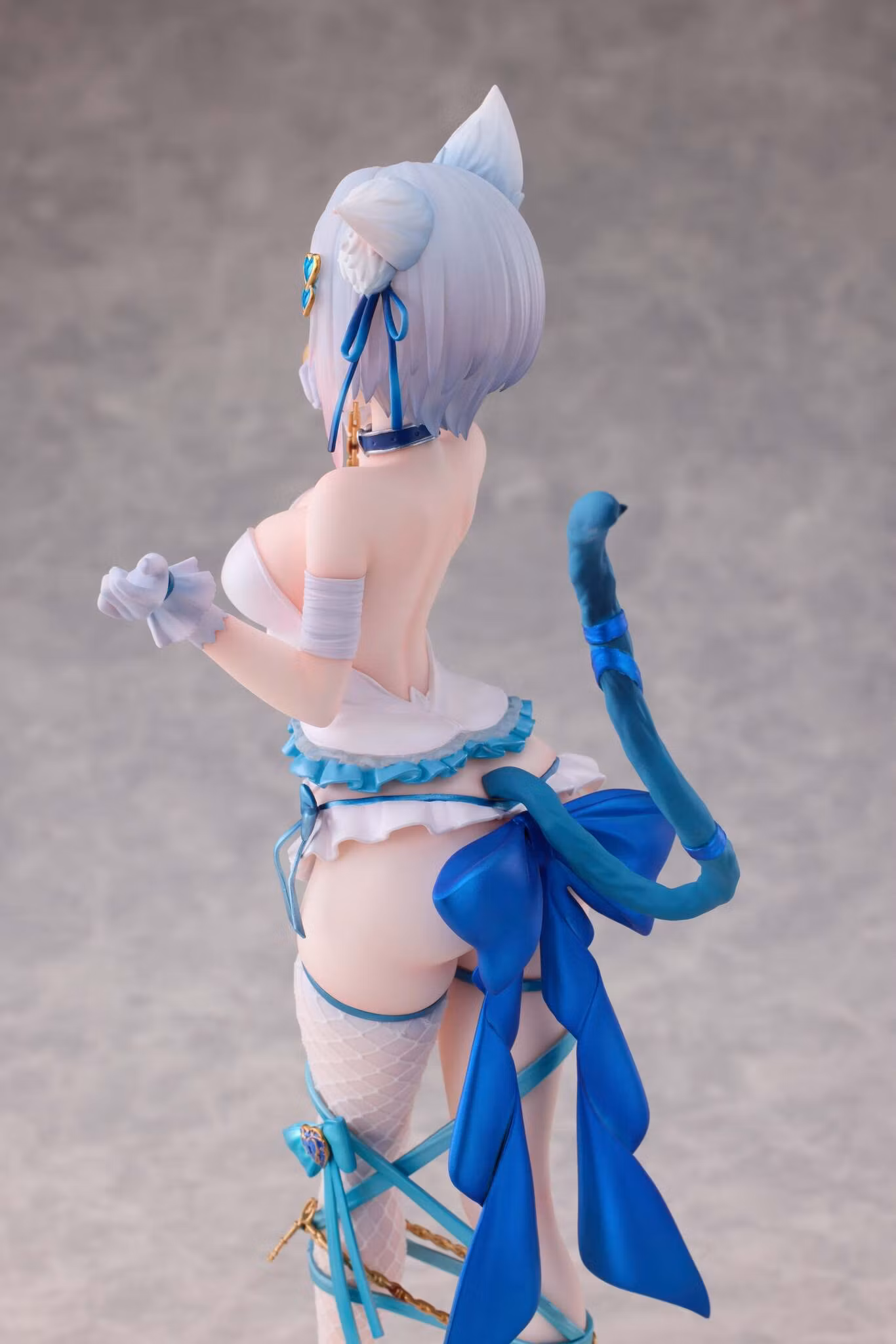 Fernemo Illustration Shibarare Neko Putika-chan 1/7 Scale Figure