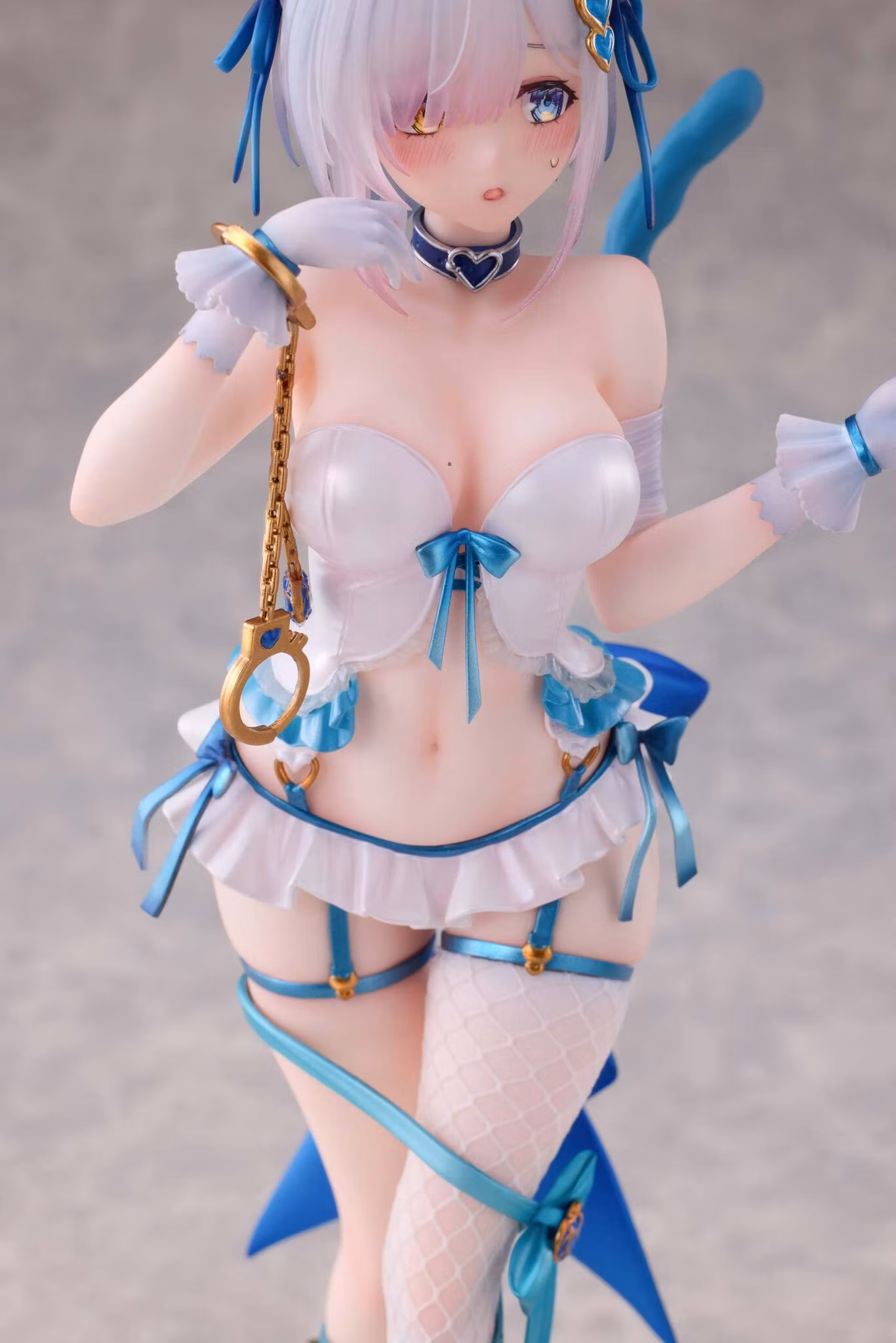 Fernemo Illustration Shibarare Neko Putika-chan 1/7 Scale Figure