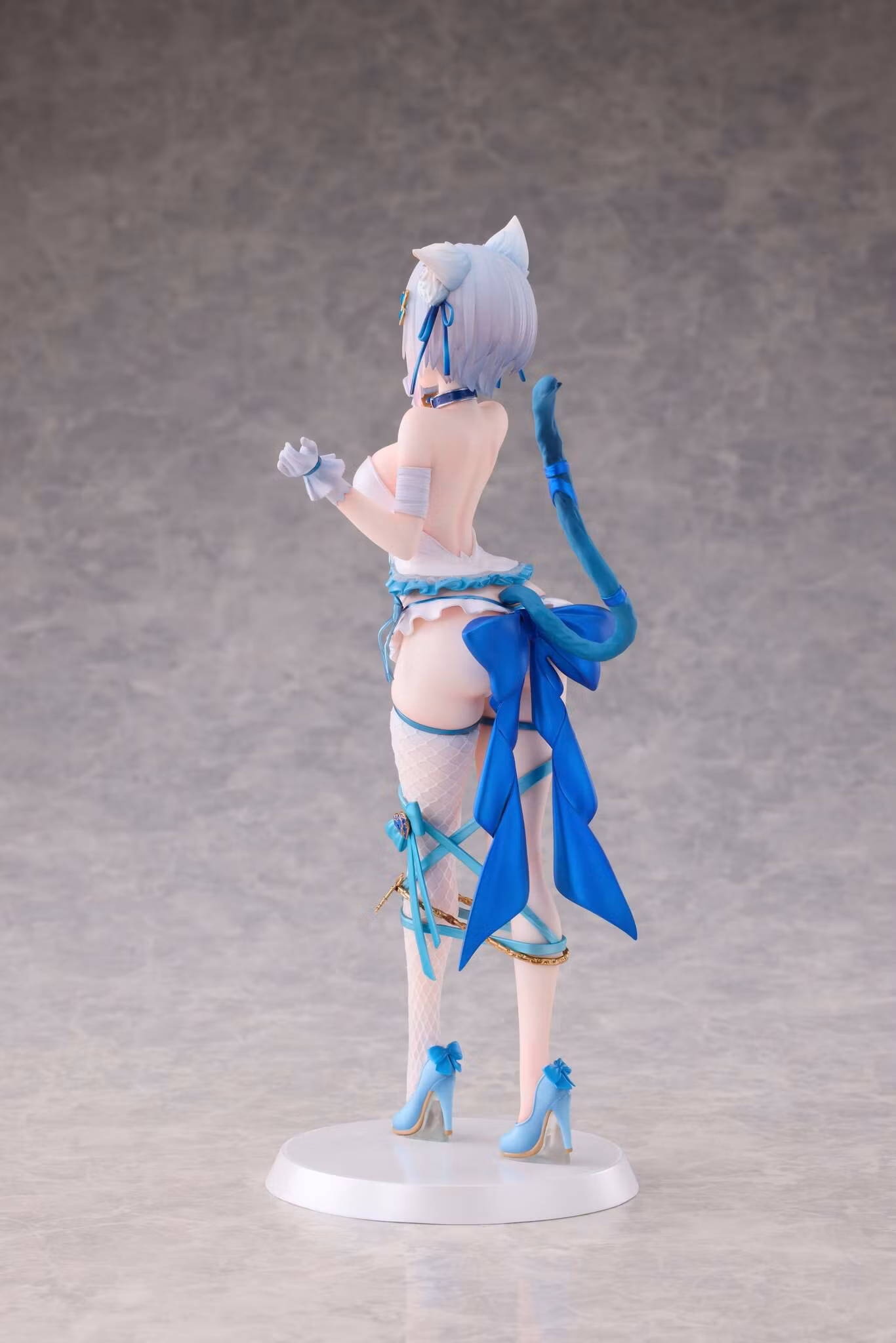 Fernemo Illustration Shibarare Neko Putika-chan (Deluxe Edition) 1/7 Scale Figure