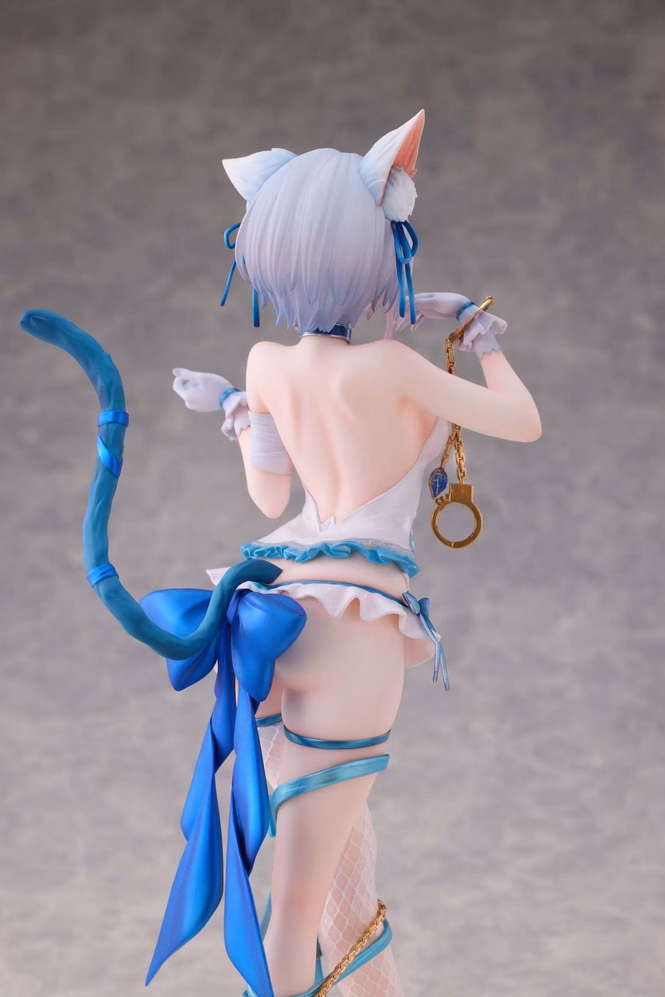 Fernemo Illustration Shibarare Neko Putika-chan (Deluxe Edition) 1/7 Scale Figure