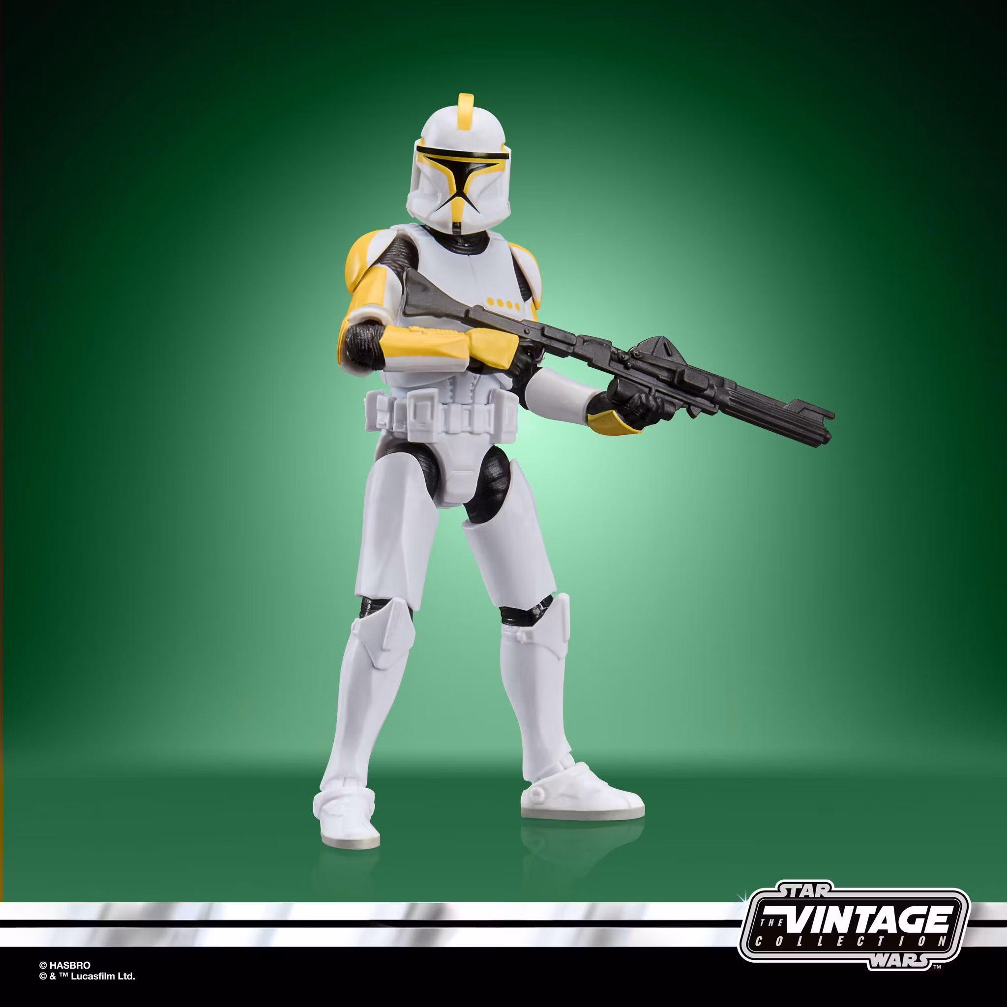 Star Wars: The Vintage Collection Clone Trooper Commander (Attack of the Clones) Action Figure