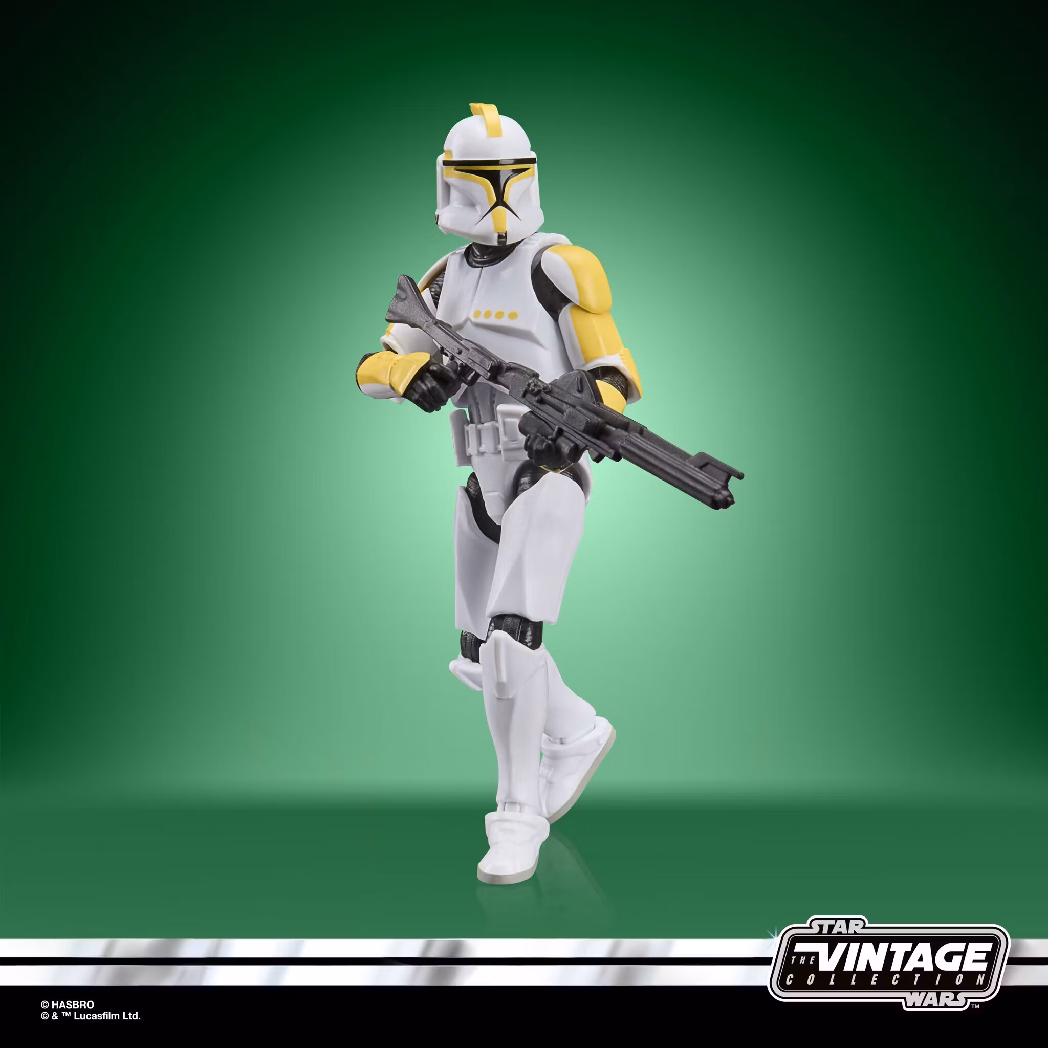 Star Wars: The Vintage Collection Clone Trooper Commander (Attack of the Clones) Action Figure