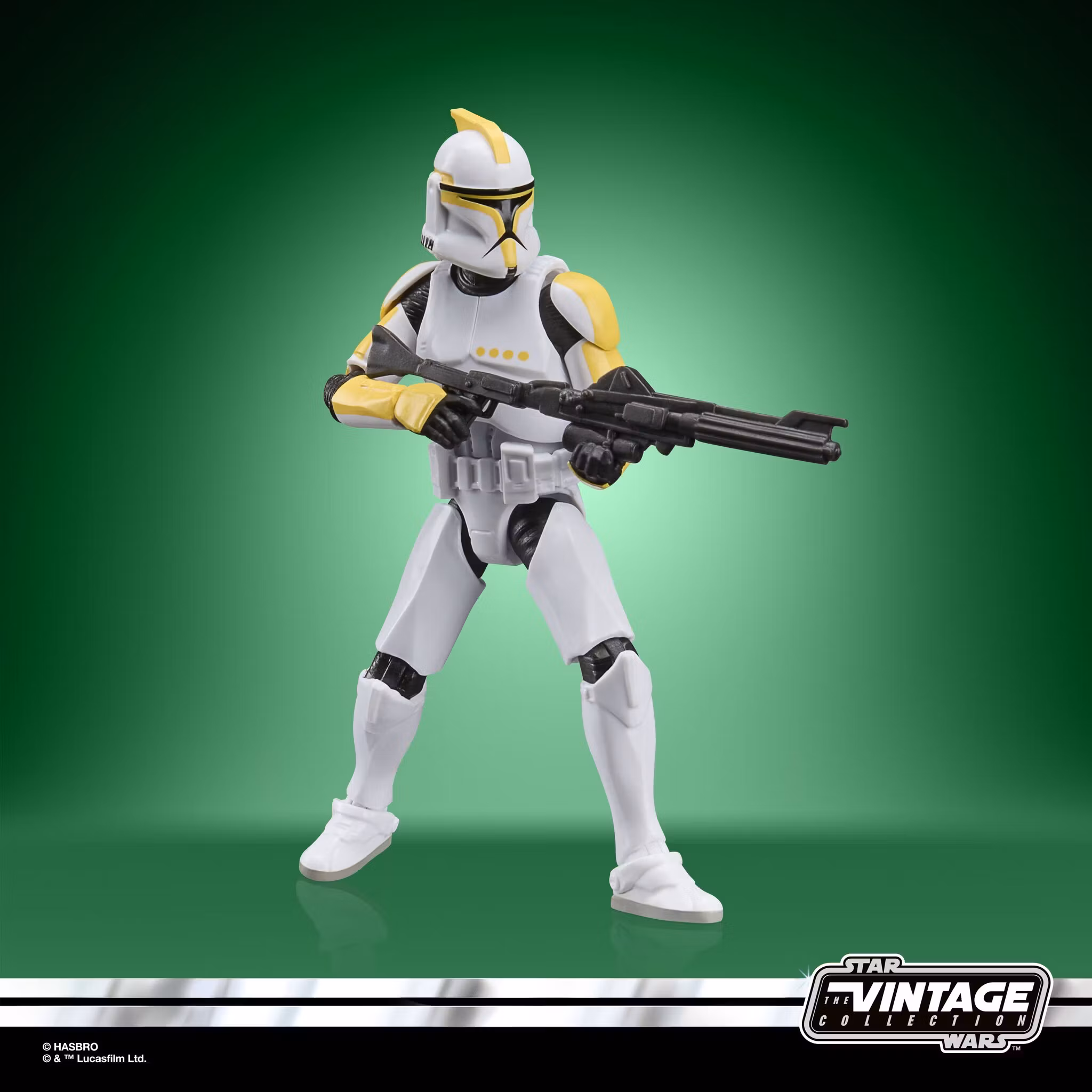 Star Wars: The Vintage Collection Clone Trooper Commander (Attack of the Clones) Action Figure