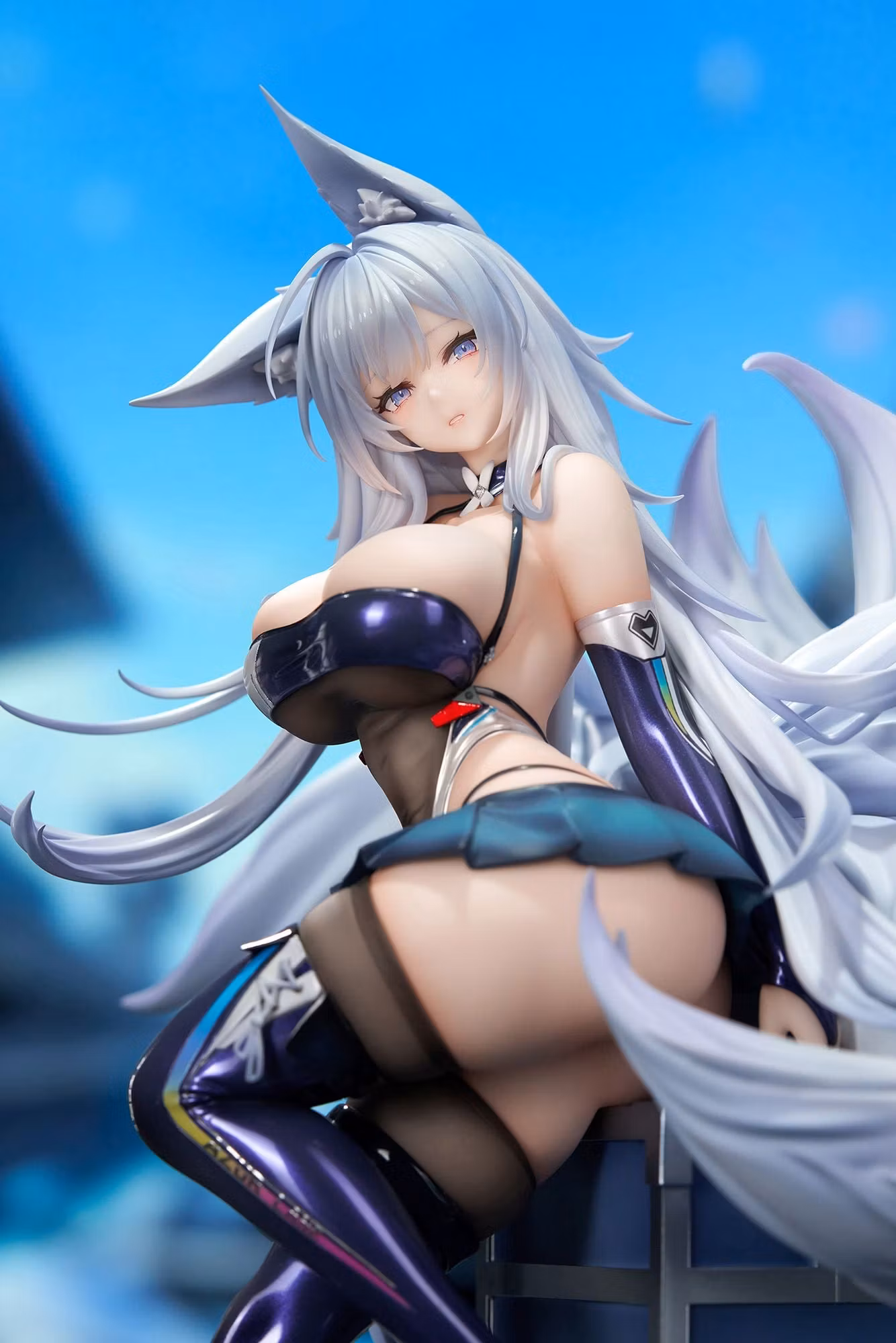 Azur Lane Shinano (Moonlit Chrome) 1/7 Scale Figure with Display Box (With Bonus)