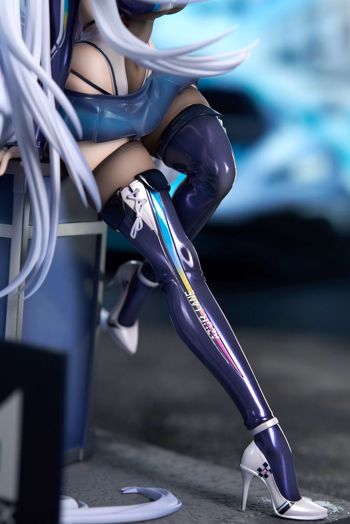 Azur Lane Shinano (Moonlit Chrome) 1/7 Scale Figure with Display Box (With Bonus)