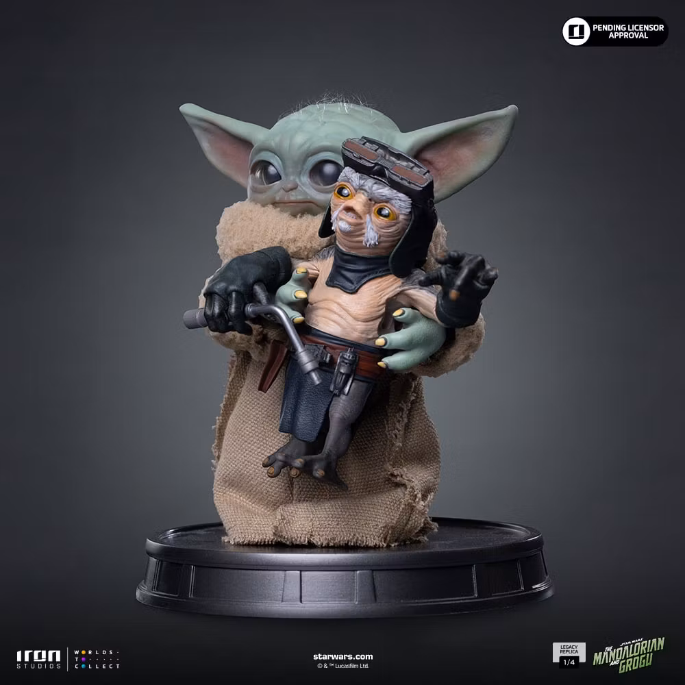 Star Wars: The Mandalorian & Grogu Legacy Replica Grogu No Squeezy 1/4 Scale Statue