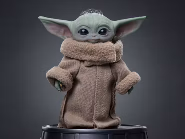 Star Wars: The Mandalorian & Grogu Legacy Replica Grogu Always Curious 1/4 Scale Statue