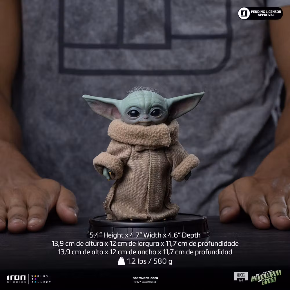 Star Wars: The Mandalorian & Grogu Legacy Replica Grogu Always Curious 1/4 Scale Statue