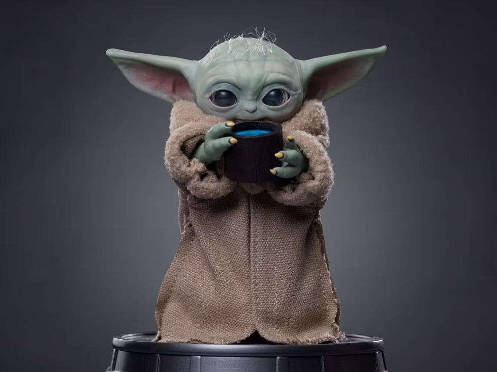 Star Wars: The Mandalorian & Grogu Legacy Replica Grogu Always Hungry 1/4 Scale Statue