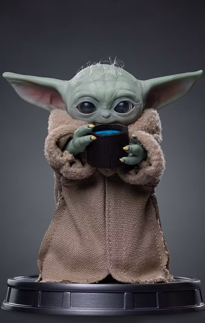Star Wars: The Mandalorian & Grogu Legacy Replica Grogu Always Hungry 1/4 Scale Statue