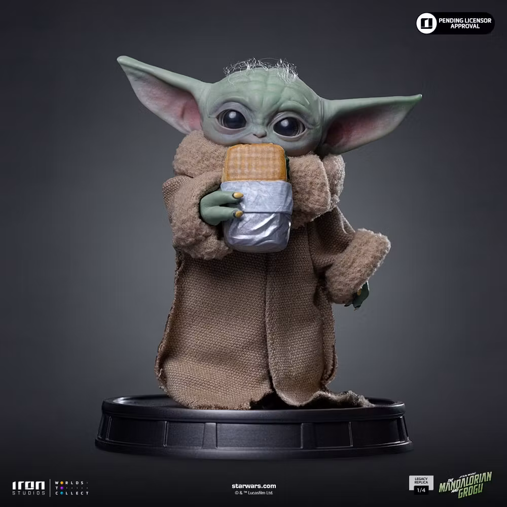 Star Wars: The Mandalorian & Grogu Legacy Replica Grogu Food Cart Snack 1/4 Scale Statue