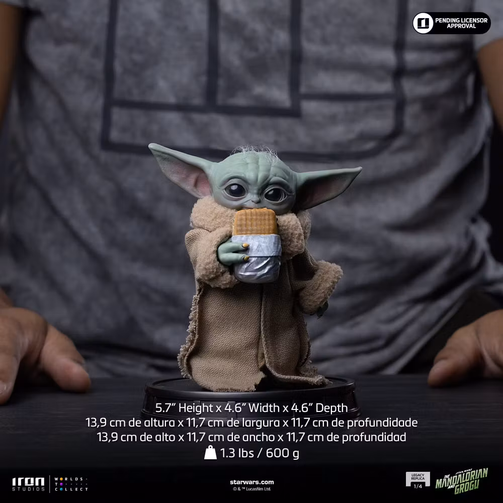 Star Wars: The Mandalorian & Grogu Legacy Replica Grogu Food Cart Snack 1/4 Scale Statue