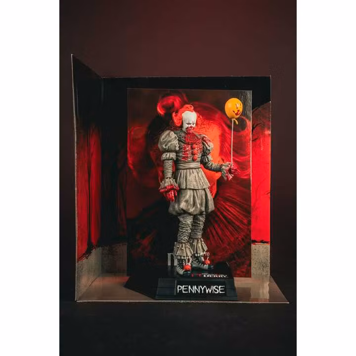 It Welcome to Derry Movie Maniacs Figure Pennywise (Bloody)