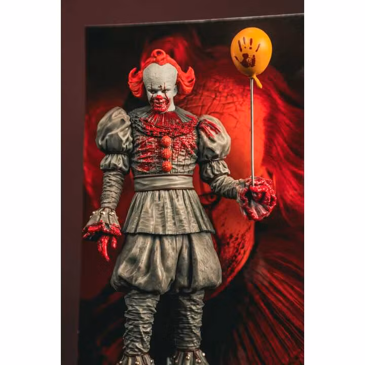 It Welcome to Derry Movie Maniacs Figure Pennywise (Bloody)