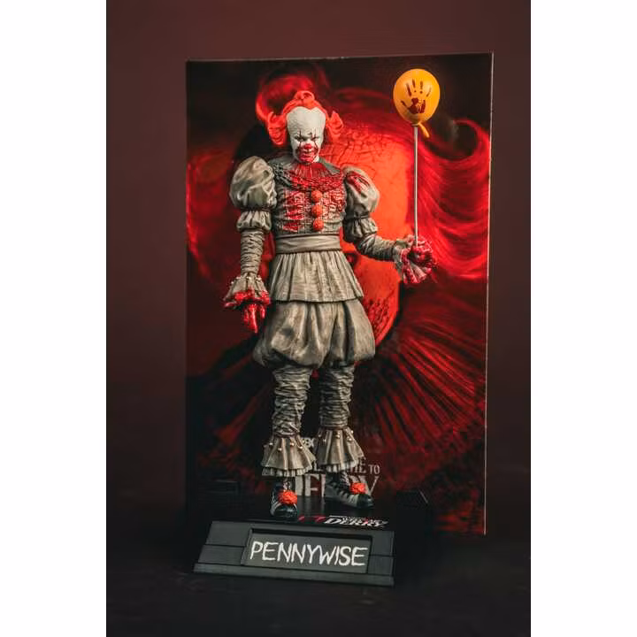 It Welcome to Derry Movie Maniacs Figure Pennywise (Bloody)