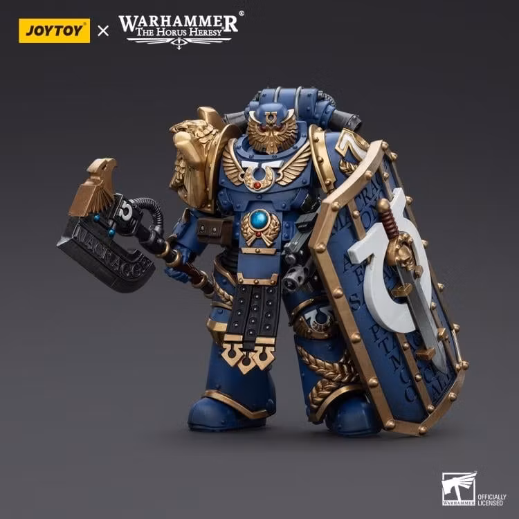 Warhammer: The Horus Heresy Ultramarines Invictarus Suzerain Squad Suzerain 1 1/18 Scale Action Figure