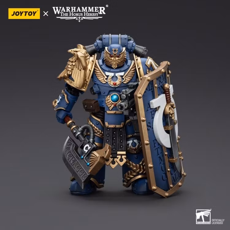 Warhammer: The Horus Heresy Ultramarines Invictarus Suzerain Squad Suzerain 1 1/18 Scale Action Figure