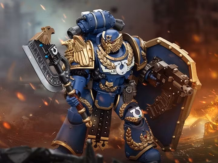Warhammer: The Horus Heresy Ultramarines Invictarus Suzerain Squad Suzerain 4 1/18 Scale Action Figure