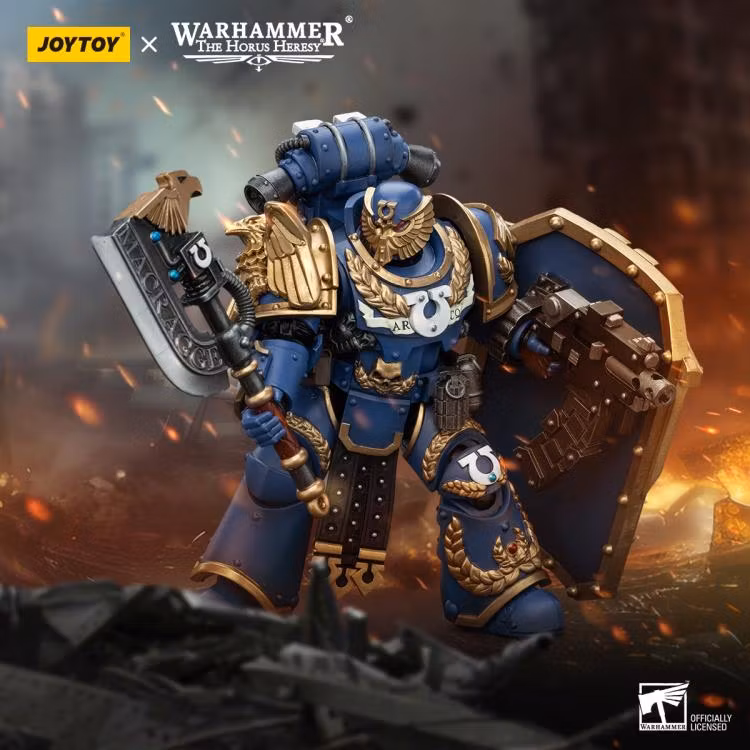 Warhammer: The Horus Heresy Ultramarines Invictarus Suzerain Squad Suzerain 4 1/18 Scale Action Figure