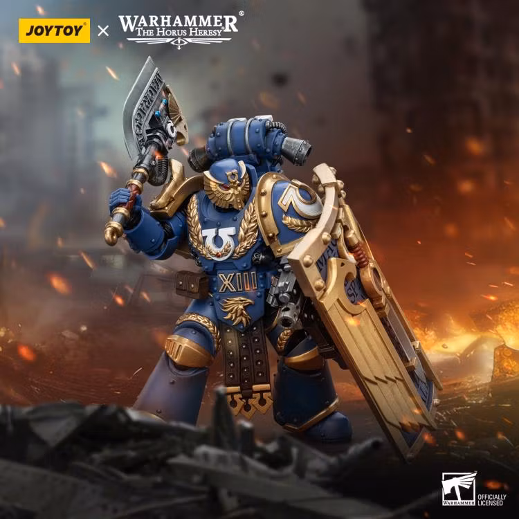Warhammer: The Horus Heresy Ultramarines Invictarus Suzerain Squad Suzerain 5 1/18 Scale Action Figure