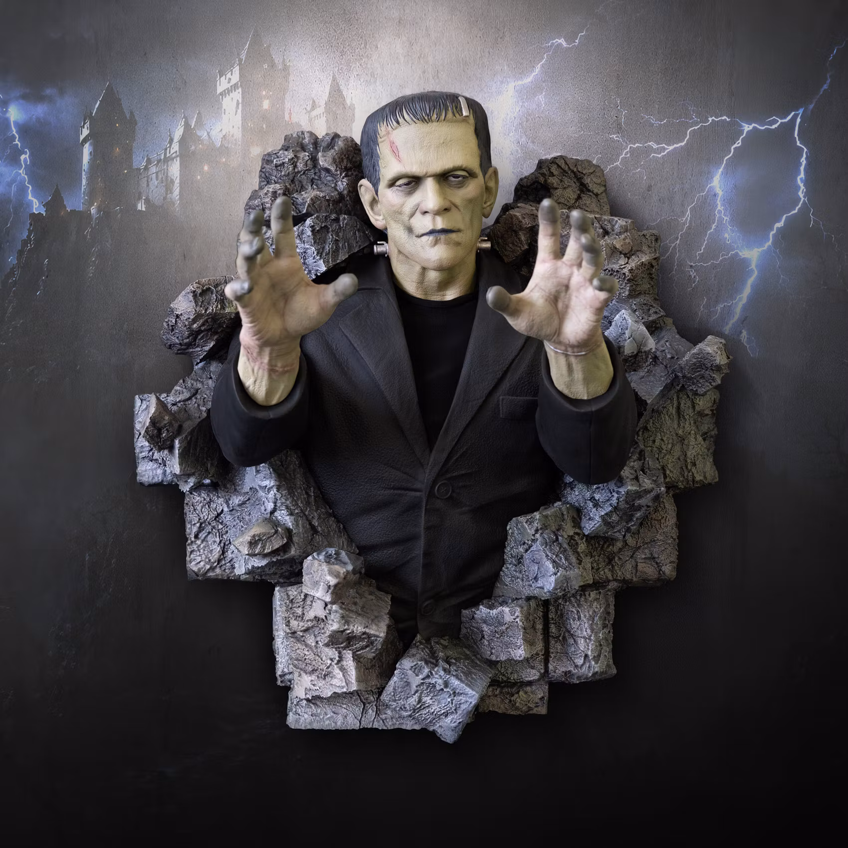Frankenstein (1931) Frankenstein's Monster Limited Edition Half-Scale Wall Sculpture