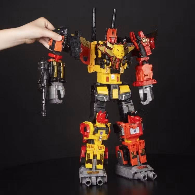 Transformers Power of the Primes Titan Class Predaking Combiner