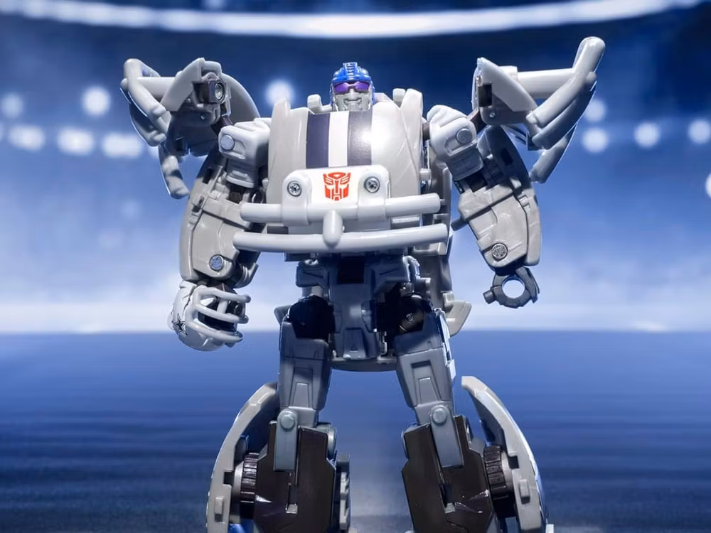 Transformers Collaborative NFL x Transformers Dallas Cowboys Starblitz Action Figure