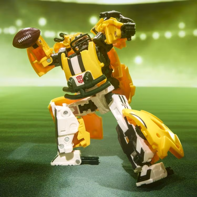 Transformers Collaborative NFL x Transformers Green Bay Packers Tundra Prime Action Figure