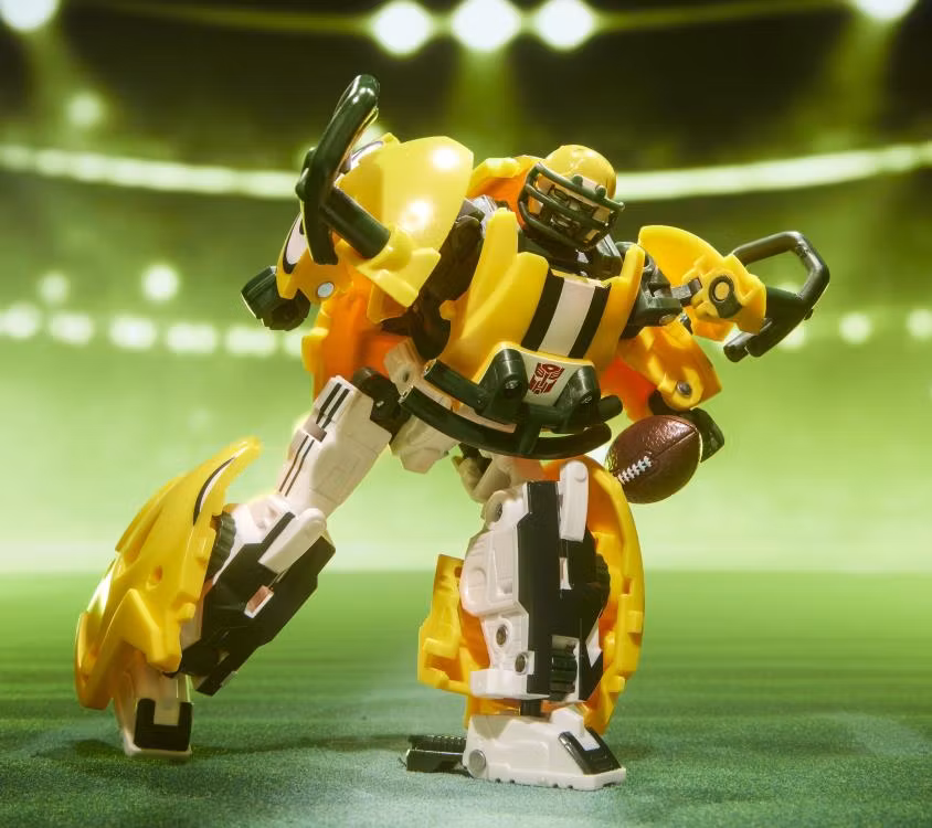 Transformers Collaborative NFL x Transformers Green Bay Packers Tundra Prime Action Figure