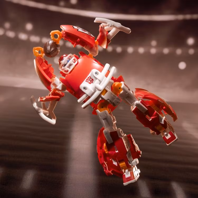 Transformers Collaborative NFL x Transformers Kansas City Chiefs KC-59 Action Figure