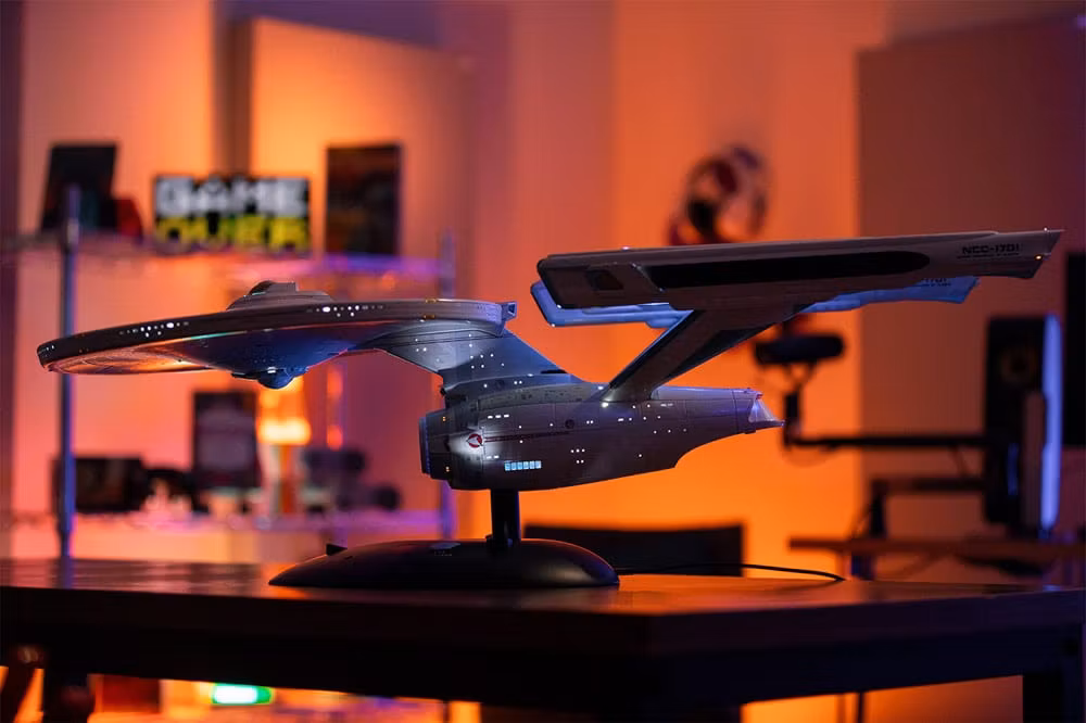 Star Trek: The Motion Picture DieCast Replica 1/350 USS Enterprise NCC-1701