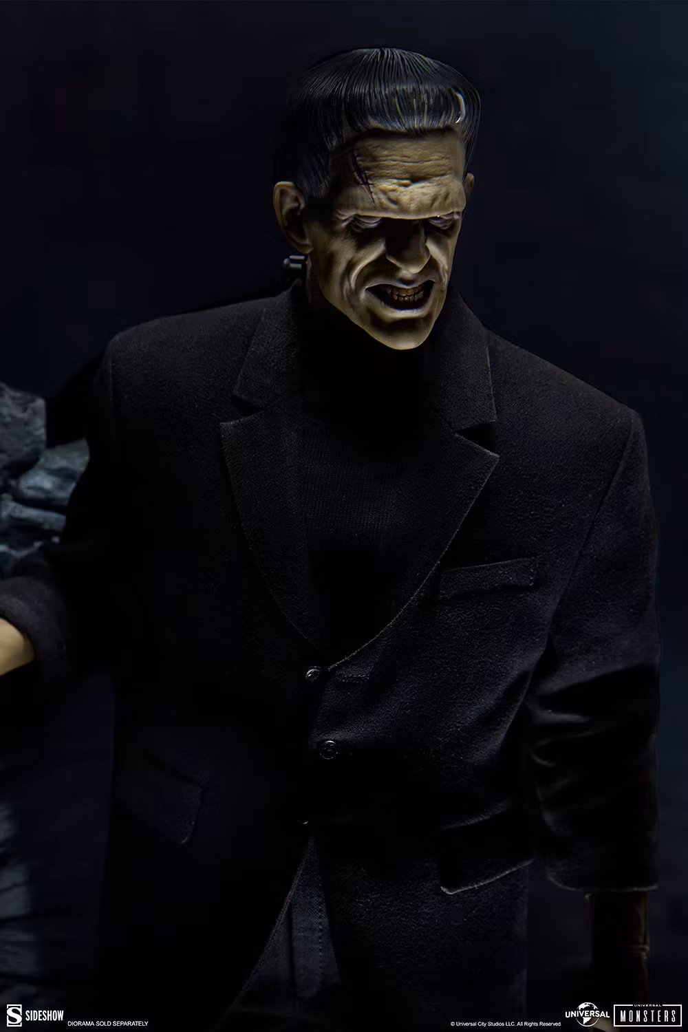 Universal Monsters Frankenstein's Monster (Deluxe Ver.) 1/6 Scale Figure