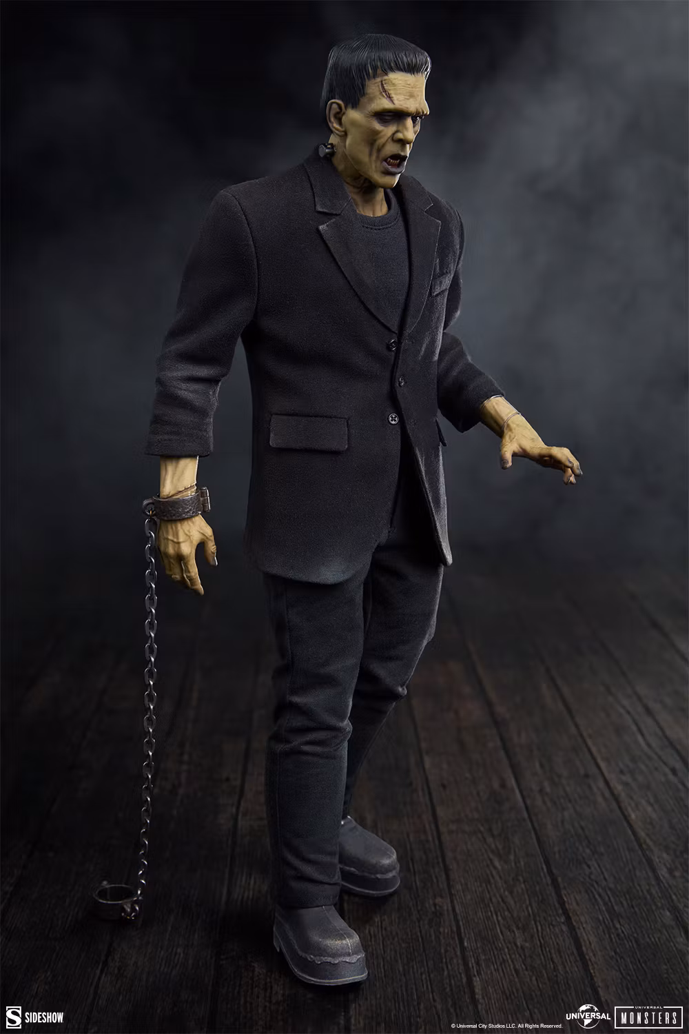 Universal Monsters Frankenstein's Monster (Deluxe Plus Ver.) 1/6 Scale Figure